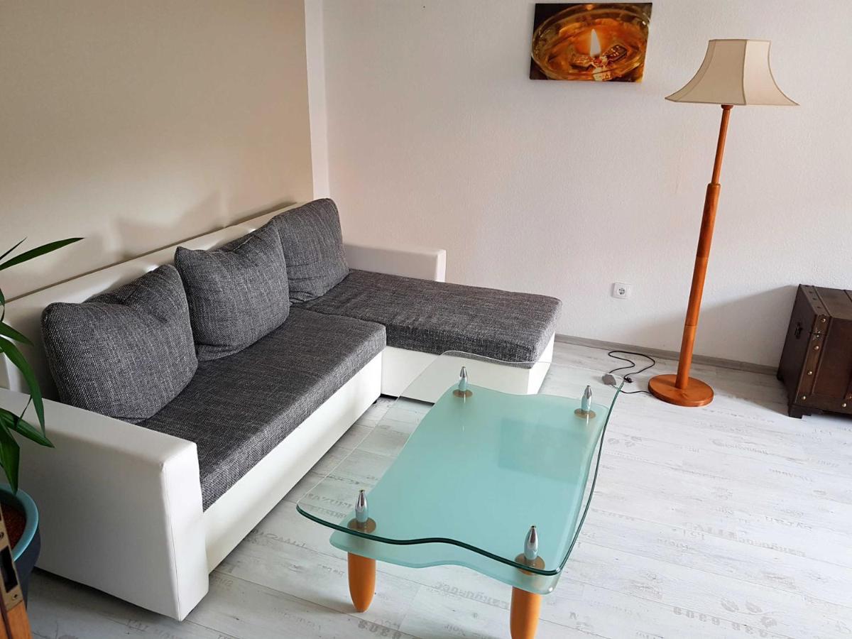 Ferienwohnung Am Kurpark 하셀펠데 외부 사진