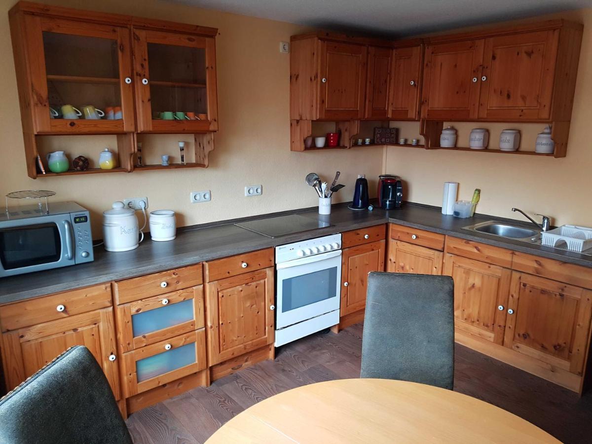 Ferienwohnung Am Kurpark 하셀펠데 외부 사진